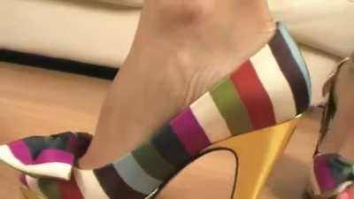 Evilina in Sexy Heels Crushing Small Bugs