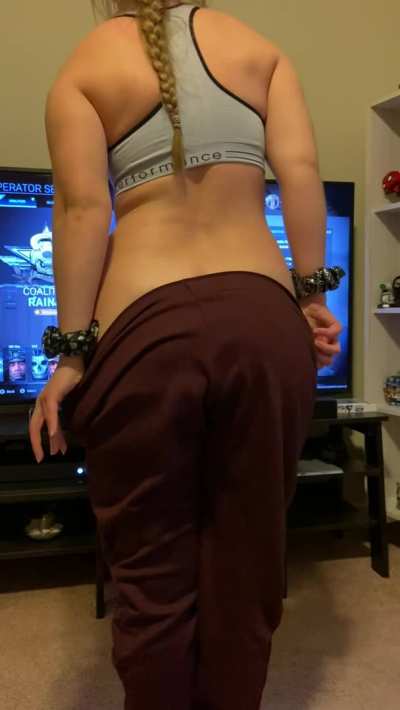 Pull On My Braid When You Slide In 😍