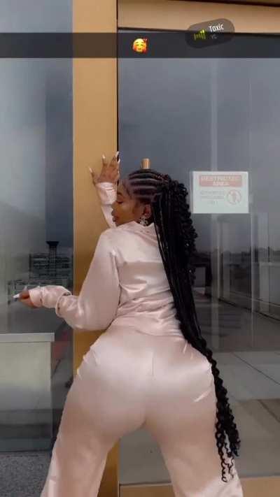 Cee-Fleek with the jiggleee