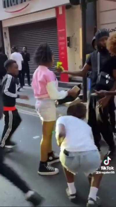 Mass looting in London