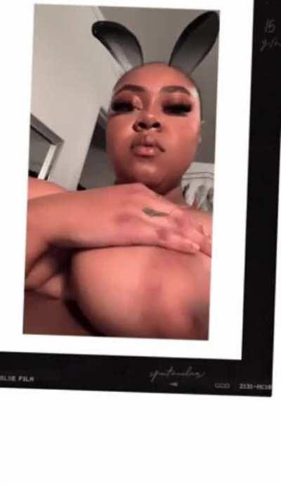 I should’ve oiled them up 🤤