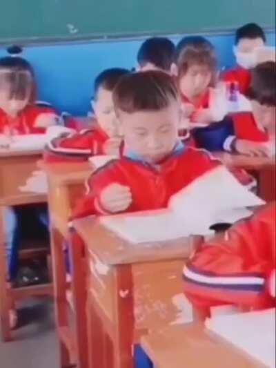 Netero studying his 100-type Guanyin Boddhisatva