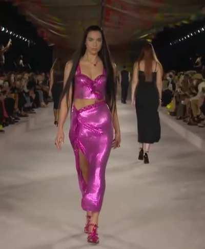 Dua Lipa catwalk
