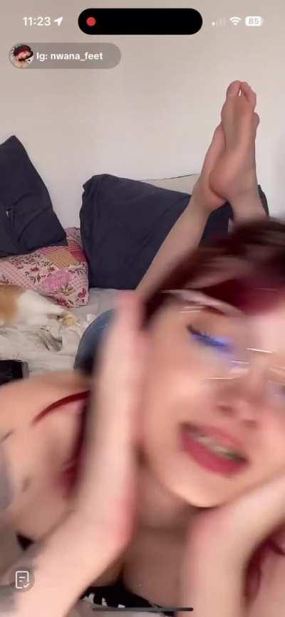 @nwana_feet (formerly f4y_feet) Countdown at the end (made me bust a fat load!!!)