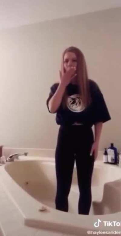 Haylees phat ass - FAP edit (Part 2)