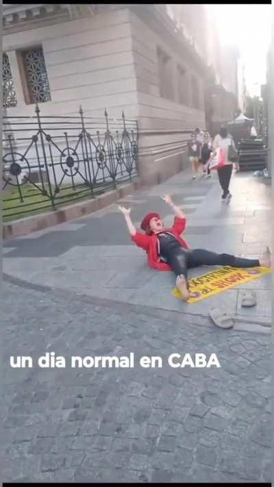 Gohan VS La ley onibu