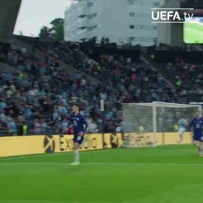 This angle perfectly captures City fans' reaction to THAT Havertz goal.