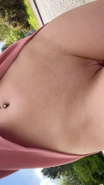 Who’d like to cum on a walk with me?.. 💕