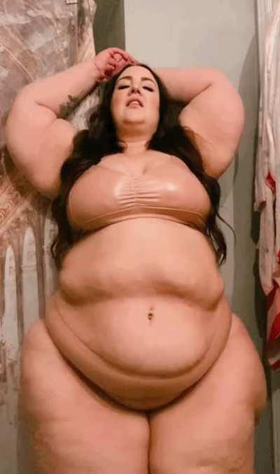 Vinyl. Tight. Stretched. Overflowing. Squeeze. Squish. Jiggle. Shake. Slap. Spank. Knead. Bounce. Soft. Fat. Heavy. Gorgeous. ✨