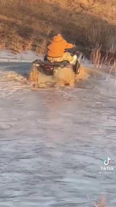 Хотел утопить квадрик, но он оказался хитрее