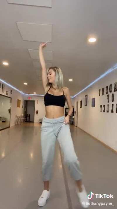 all natural 🍒 no slip, just jiggle and bounce