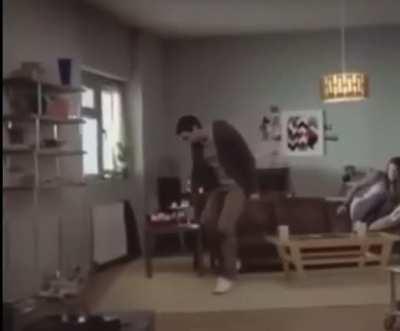 O que o cellbit pensa que vai acontecer se ele for pra cima de uma aranha