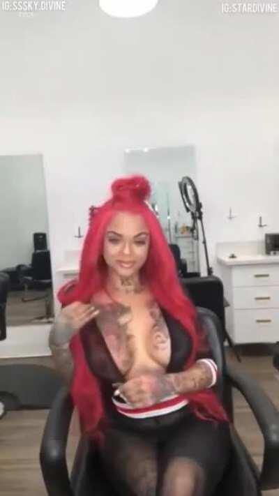 CLASS!C SH!T ST4R & SK¥ D!V!NE