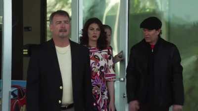 Gina Bellman Knees a Man in Leverage 3x8