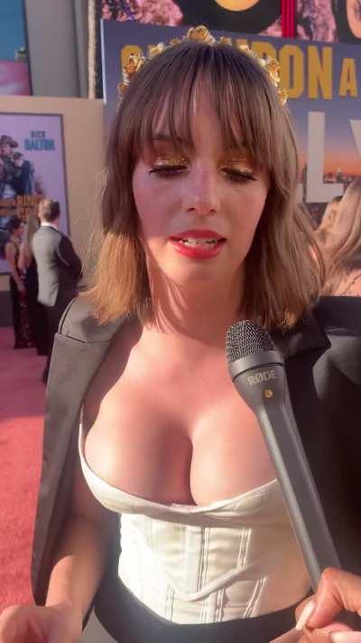 Maya Hawke needs those tits fucked