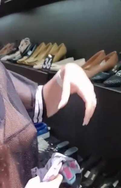 Let's go shopping 🔥