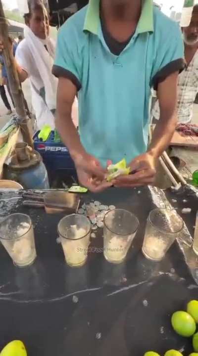 ROCKET LEMON SODA FRESH ...........