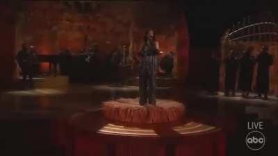 Rihanna - Lift Me Up (Live from the 95th Oscars 2023)