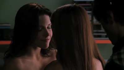 Kate Mara & Sophia Bush in 'Nip/Tuck' (2003)