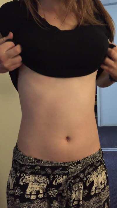 Anyone know the girl in this video?