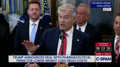 Trump falls asleep shortly during a health announcement in the Oval Office