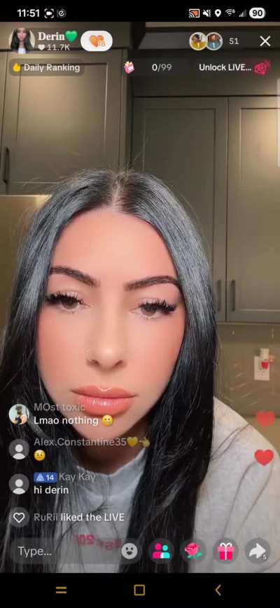 Derin&Moe and her chat