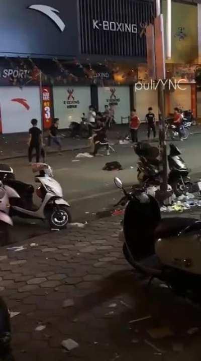 Machete fight ends badly