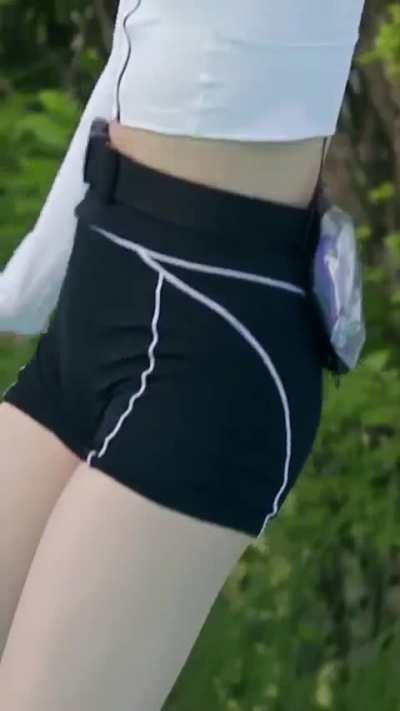 Lily Morrow & Bae Jin-Sol 