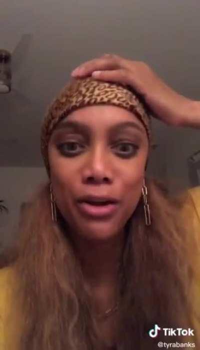 Miss Warwick Banks across the rift when my sexy, thicc ass falls below 50% health