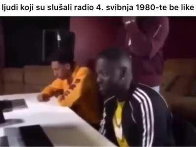 Neznam bolji subredit za ovakav meme