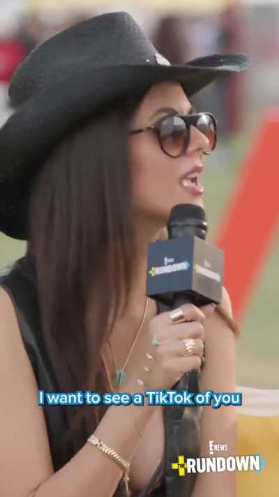 Victoria does interview at coachella..