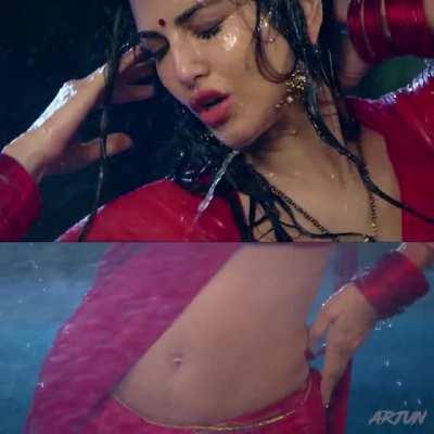 Lusty expressions of sunny leone🤤❤️