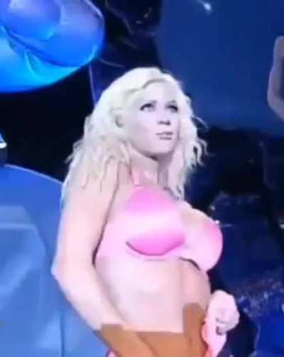 Torrie knew what everyone wanted!