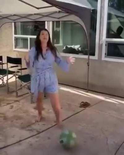 WCGW doing a stupid challenge