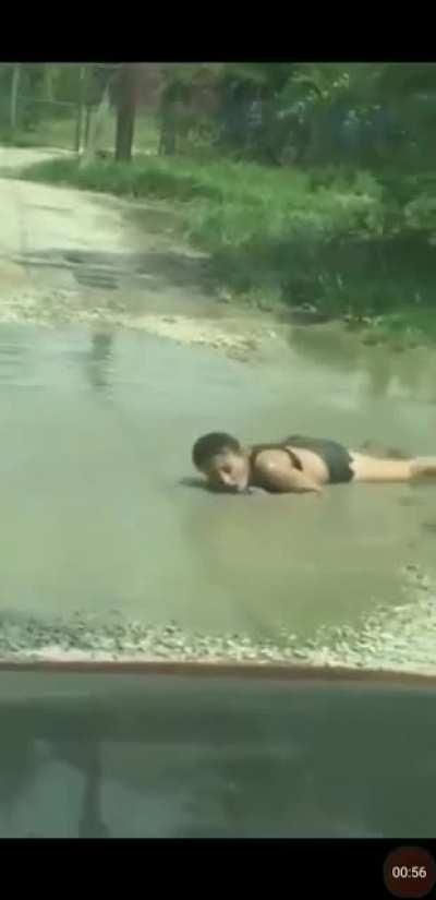 She's a maniac, maaaniaaac