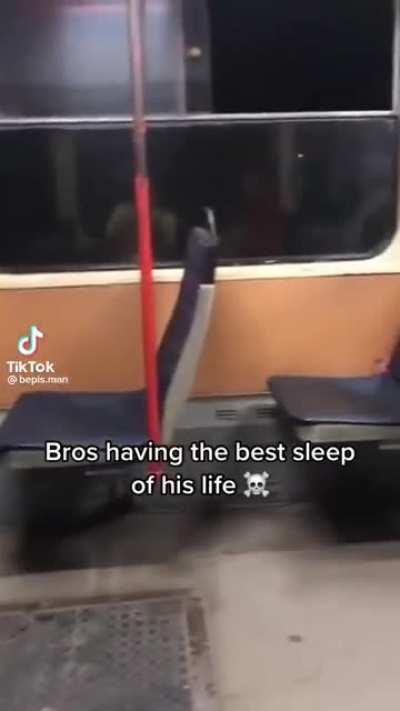 XQC caught sleeping on the bus