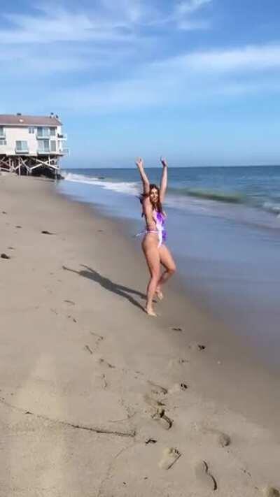 Love to watch her leave