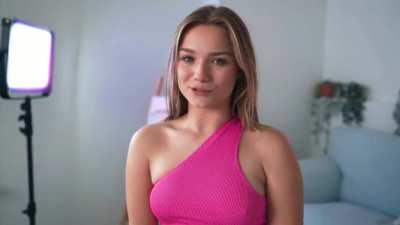 Julia Beautx Nippel in &bdquo;&hellip;die KRASSESTEN 5 MINUTE CRAFTS&hellip;&ldquo; als Video