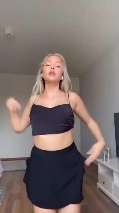 Naugty girl @enyadres