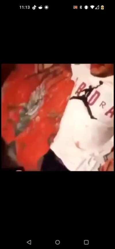 Pedophile gets beat after he tried to touch a 10 yr old girl