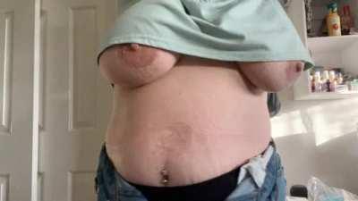 I dunno about this one. This is my sleeping shirt.