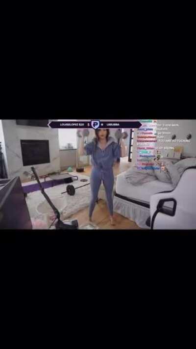 type 1 if she looks so good in the clip 🤤