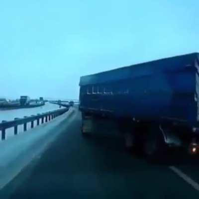 Avoiding a truck stopped in the middle of the road