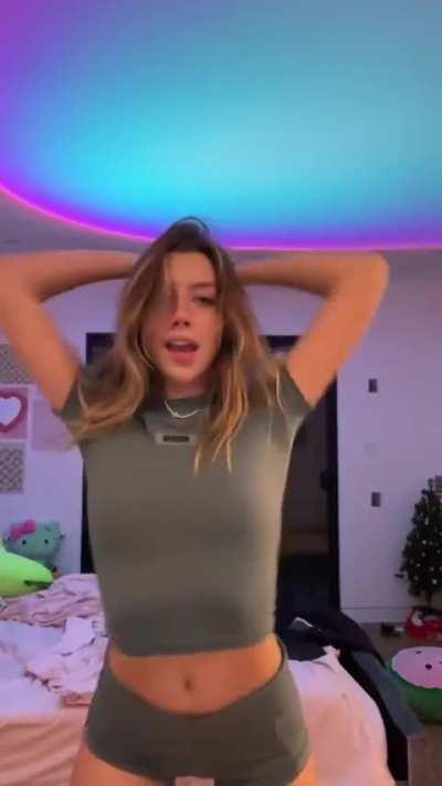 Any one wanna discuss how perfect sissy is 😮‍💨