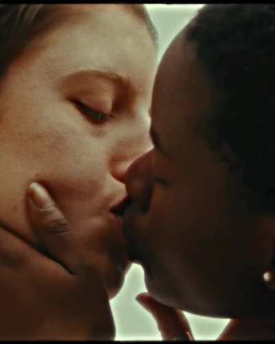 Hot Saliva Kissing In 