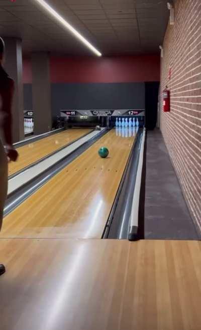 Bowling