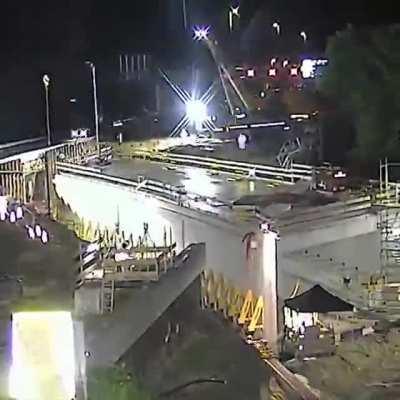 How the Dutch built a tunnel under a highway in one weekend