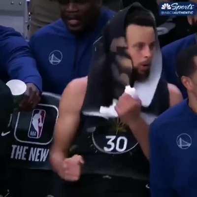 Please enjoy a piece of Stephen Curry's dance, haha