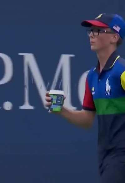 he had no idea where to put Venus’ coffee