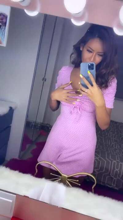 Rynna Orra Teases in her Dress 😍🍆